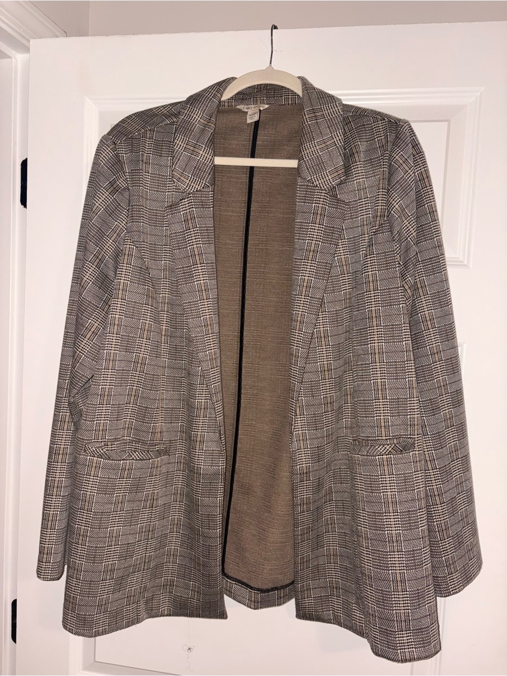 Cato Plaid Open-Front Blazer Jacket in Brown. Size 18/20W
